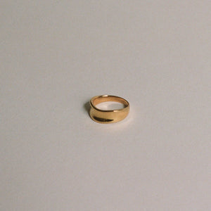 Thin Curve Ring // SAMPLE SALE
